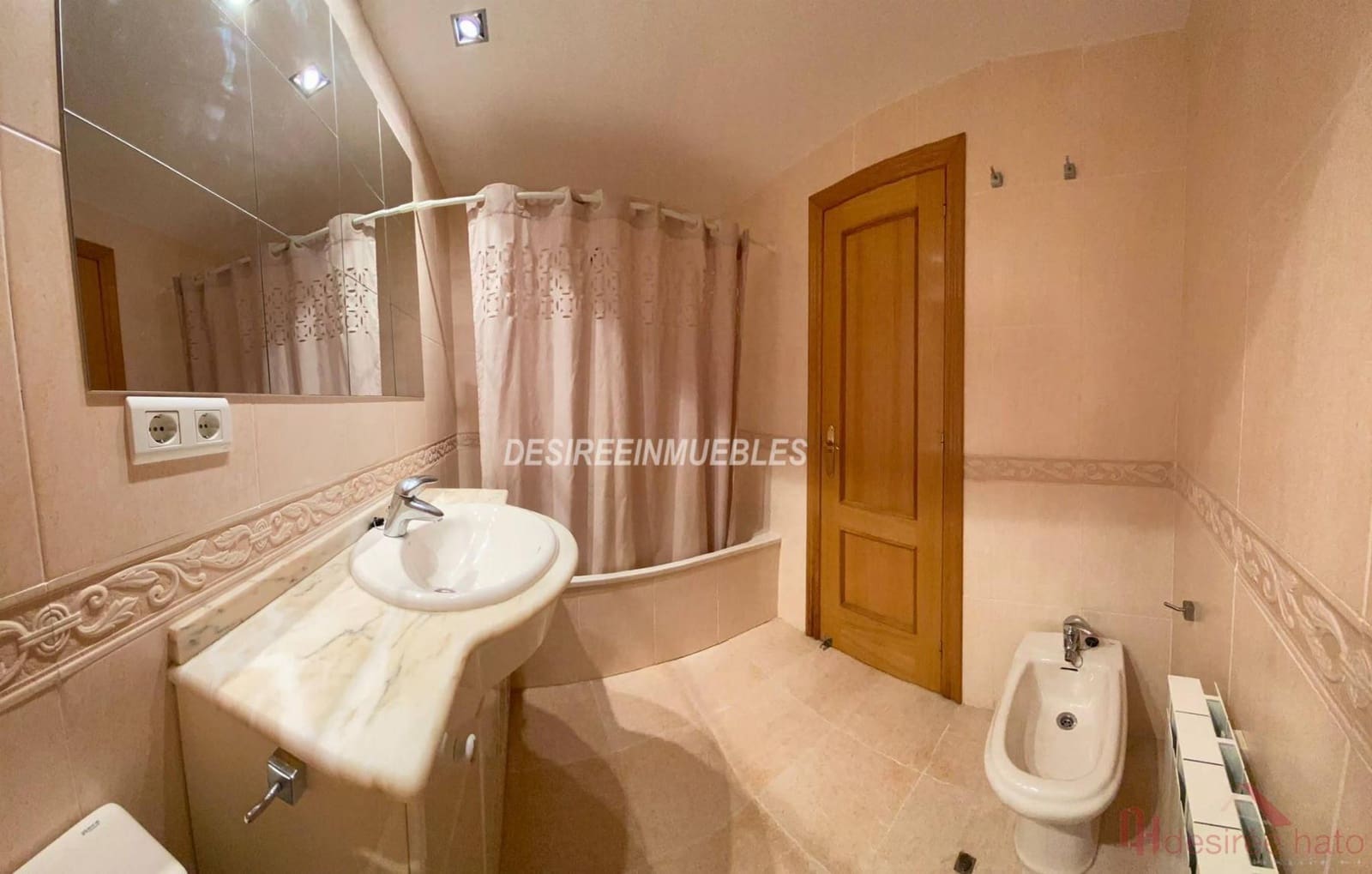 3 sovrum Lägenhet att hyra i Valencia stad med pool garage - 3 000 € (Ref: 9919111)