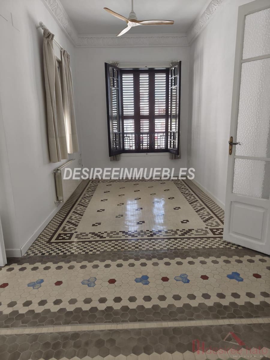 3 slaapkamer Penthouse te huur in Valencia stad met garage - € 2.200 (Ref: 9922451)