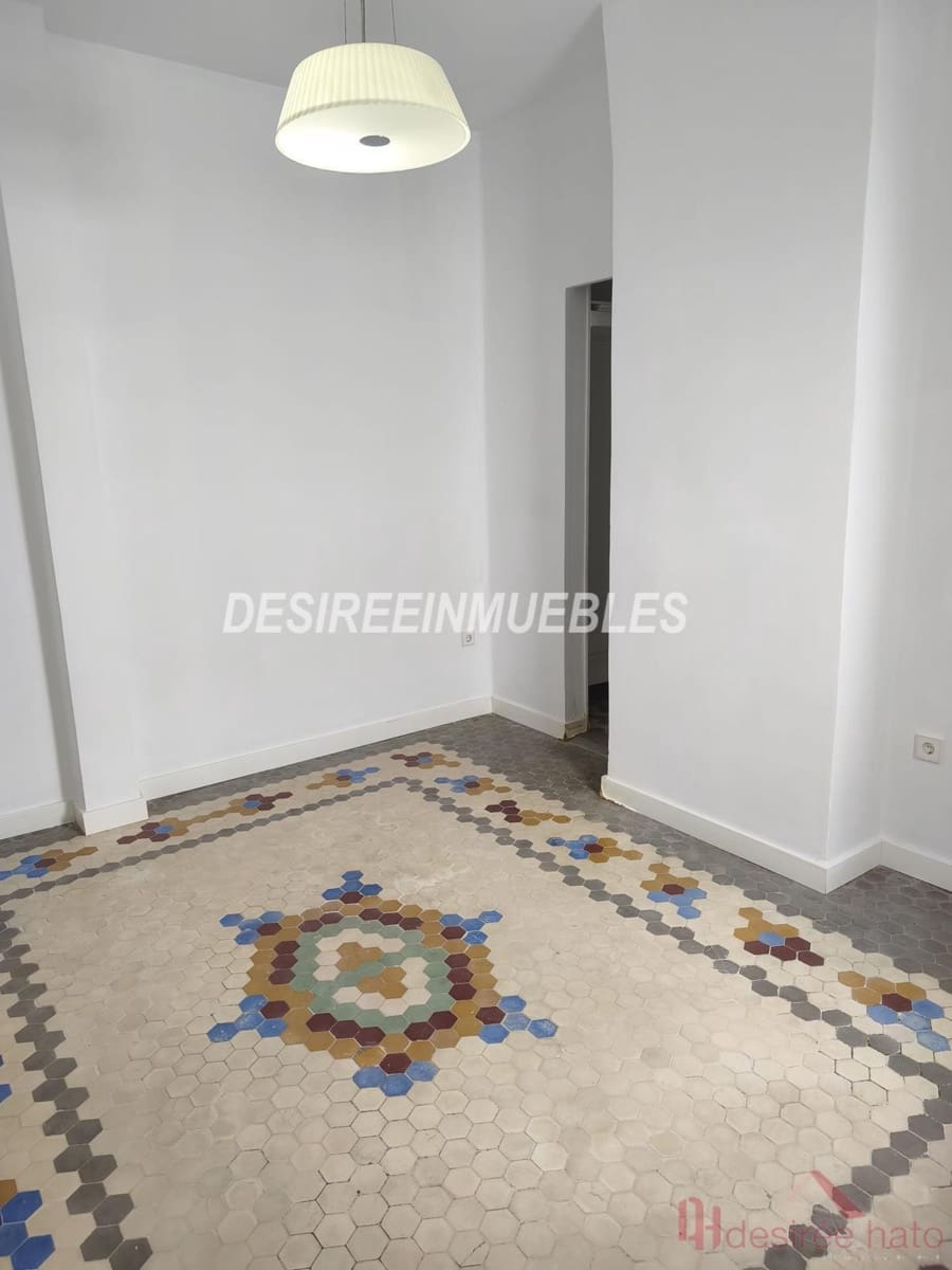 3 slaapkamer Penthouse te huur in Valencia stad met garage - € 2.200 (Ref: 9922451)