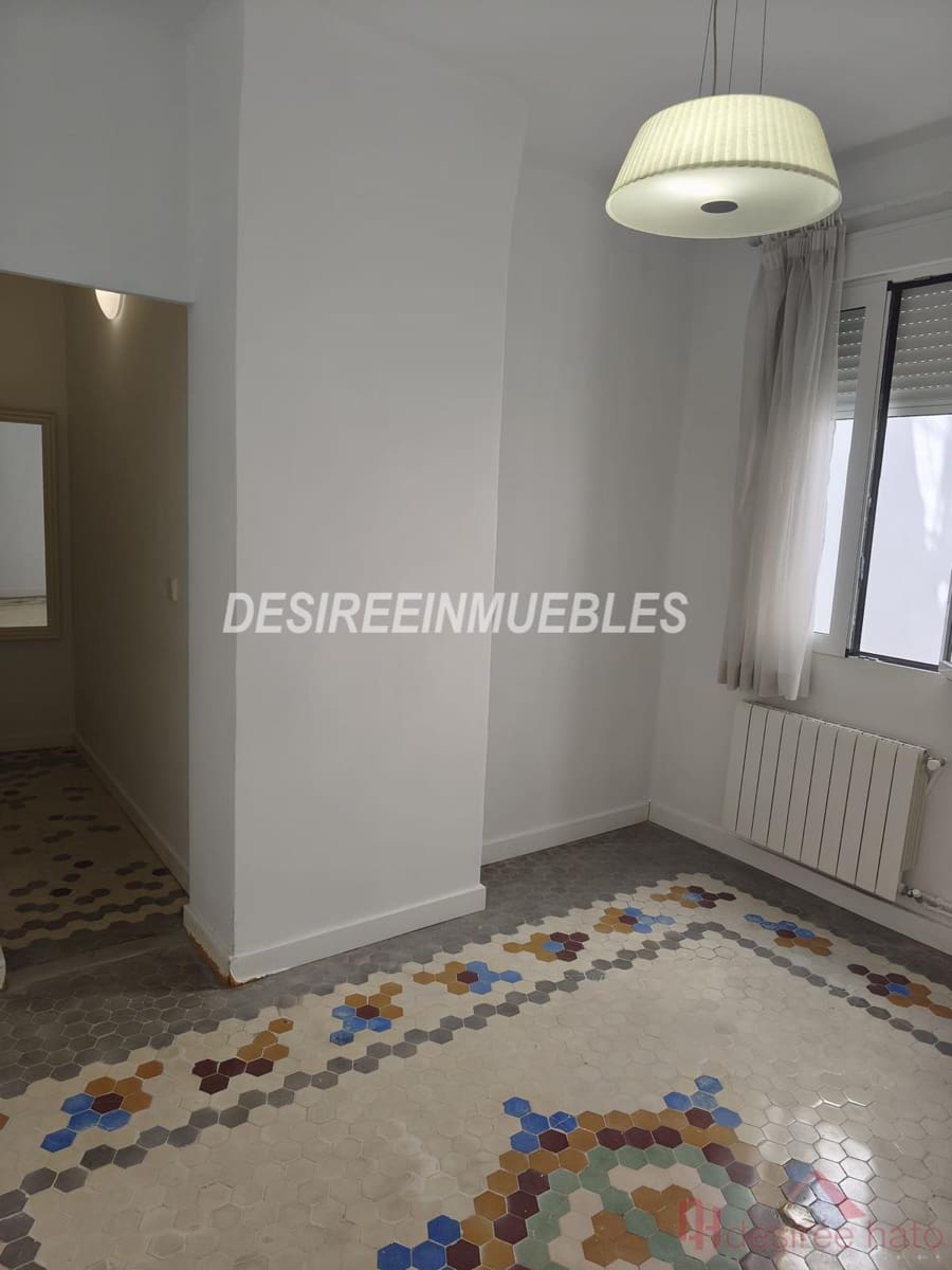 3 slaapkamer Penthouse te huur in Valencia stad met garage - € 2.200 (Ref: 9922451)