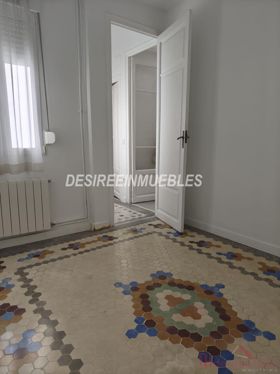 3 slaapkamer Penthouse te huur in Valencia stad met garage - € 2.200 (Ref: 9922451)