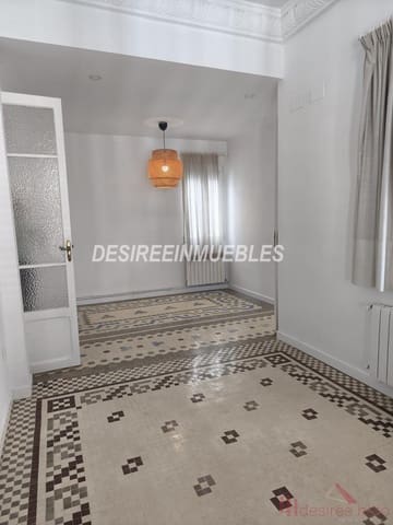 3 slaapkamer Penthouse te huur in Sant Francesc, Valencia stad met garage - € 2.200 (Ref: 9922451)