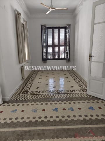 3 slaapkamer Penthouse te huur in Sant Francesc, Valencia stad met garage - € 2.200 (Ref: 9922451)