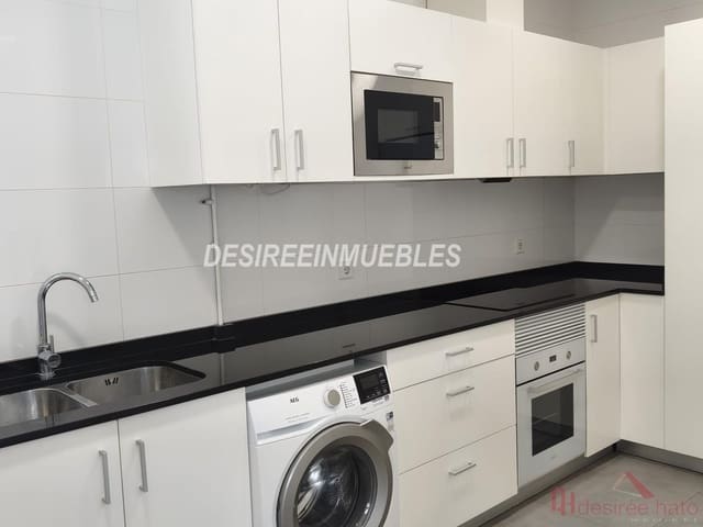 3 slaapkamer Penthouse te huur in Sant Francesc, Valencia stad met garage - € 2.200 (Ref: 9922451)