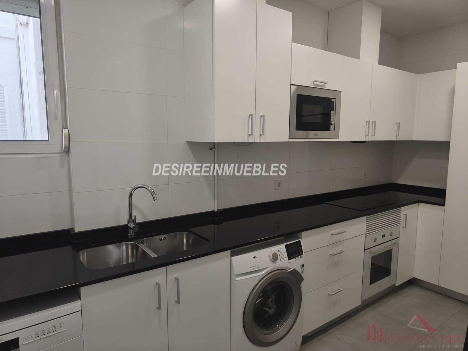 3 slaapkamer Penthouse te huur in Valencia stad met garage - € 2.200 (Ref: 9922451)
