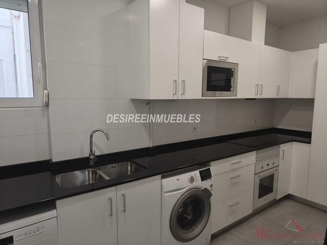 3 slaapkamer Penthouse te huur in Sant Francesc, Valencia stad met garage - € 2.200 (Ref: 9922451)