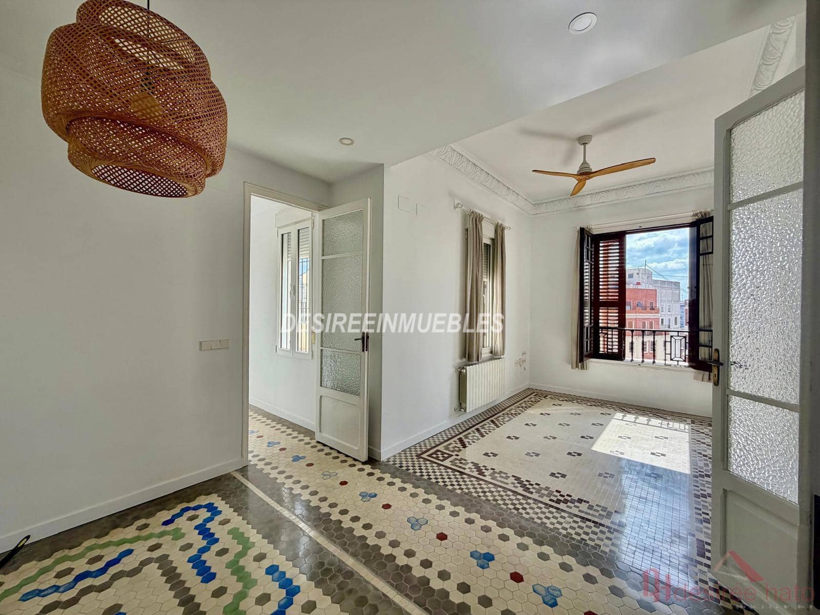 3 bedroom Penthouse for rent in Valencia city with garage - € 2,100 (Ref: 9922451)