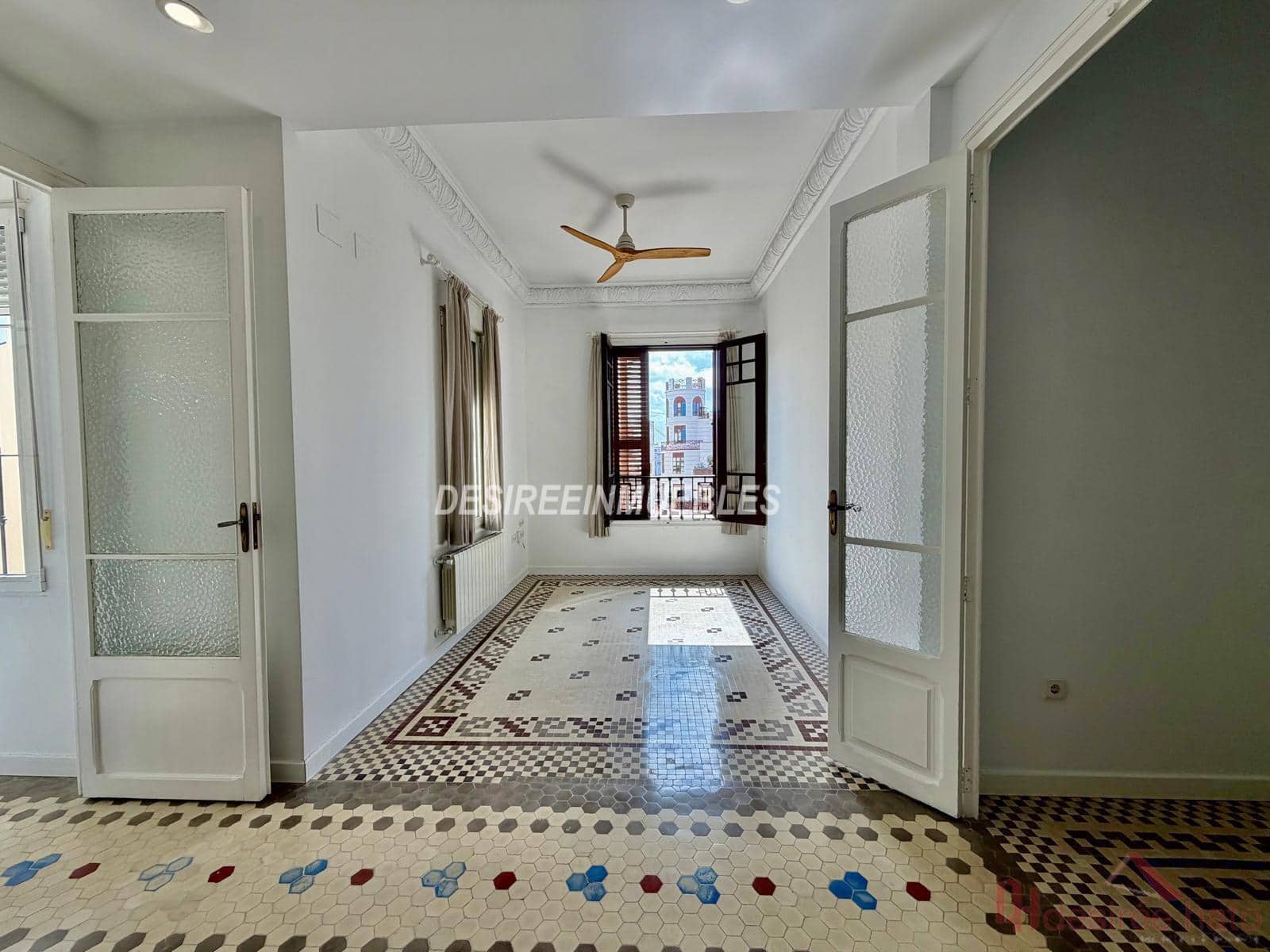 3 bedroom Penthouse for rent in Valencia city with garage - € 2,100 (Ref: 9922451)