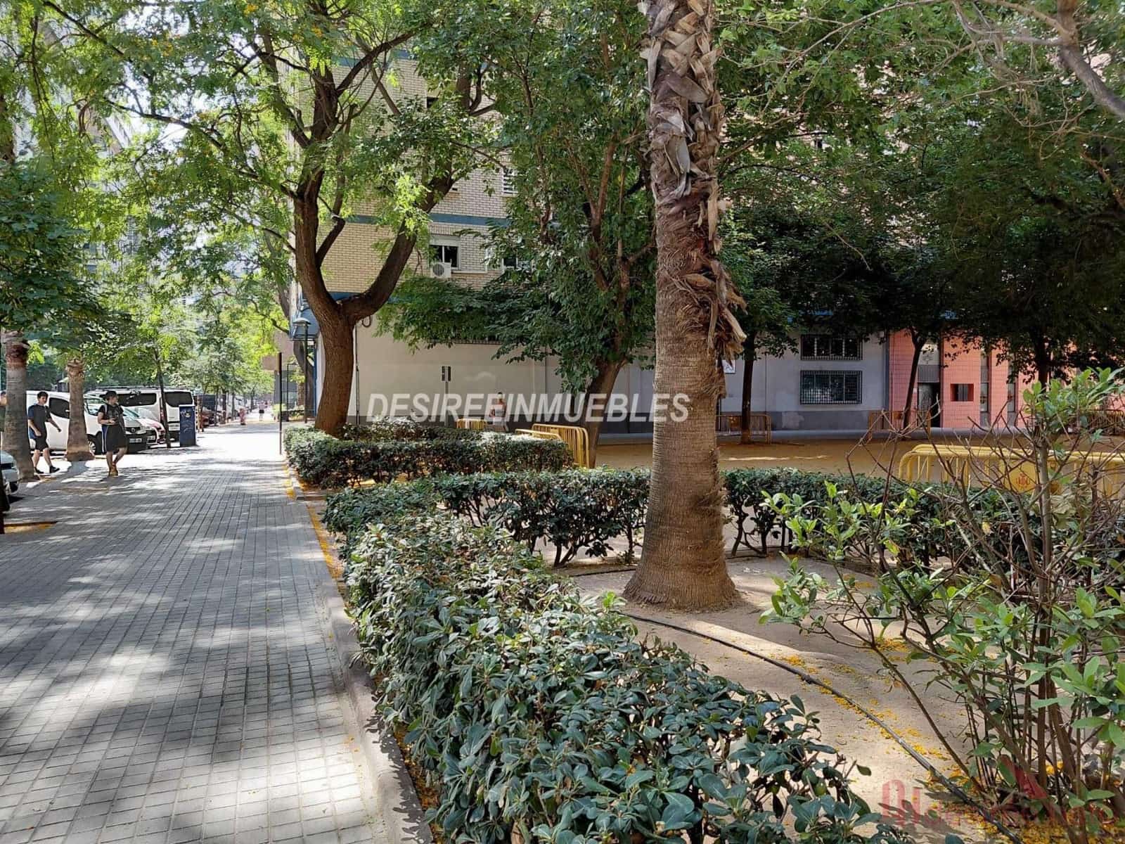3 bedroom Flat for sale in Valencia city with garage - € 550,000 (Ref: 9932523)