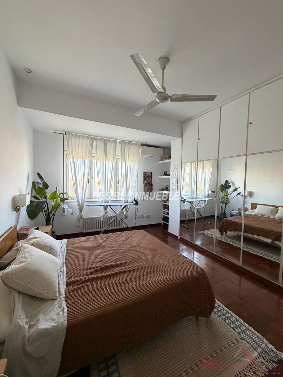 4 bedroom Flat for rent in Valencia city - € 2,800 (Ref: 9937325)