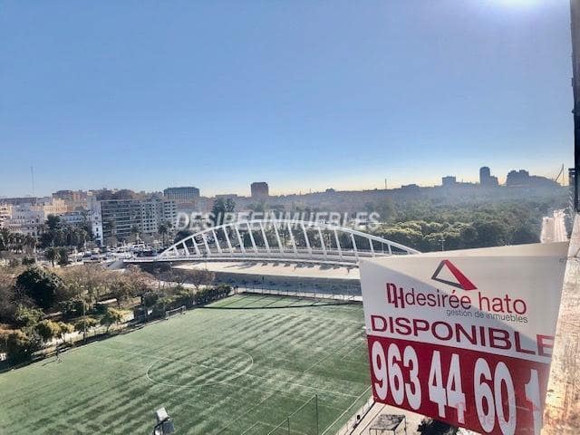 4 bedroom Flat for rent in Valencia city - € 2,800 (Ref: 9937325)