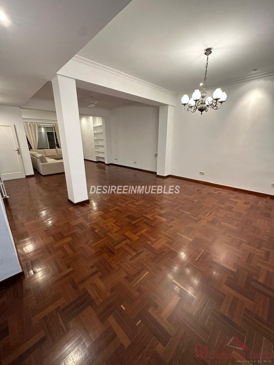 4 bedroom Flat for rent in Valencia city - € 2,800 (Ref: 9937325)