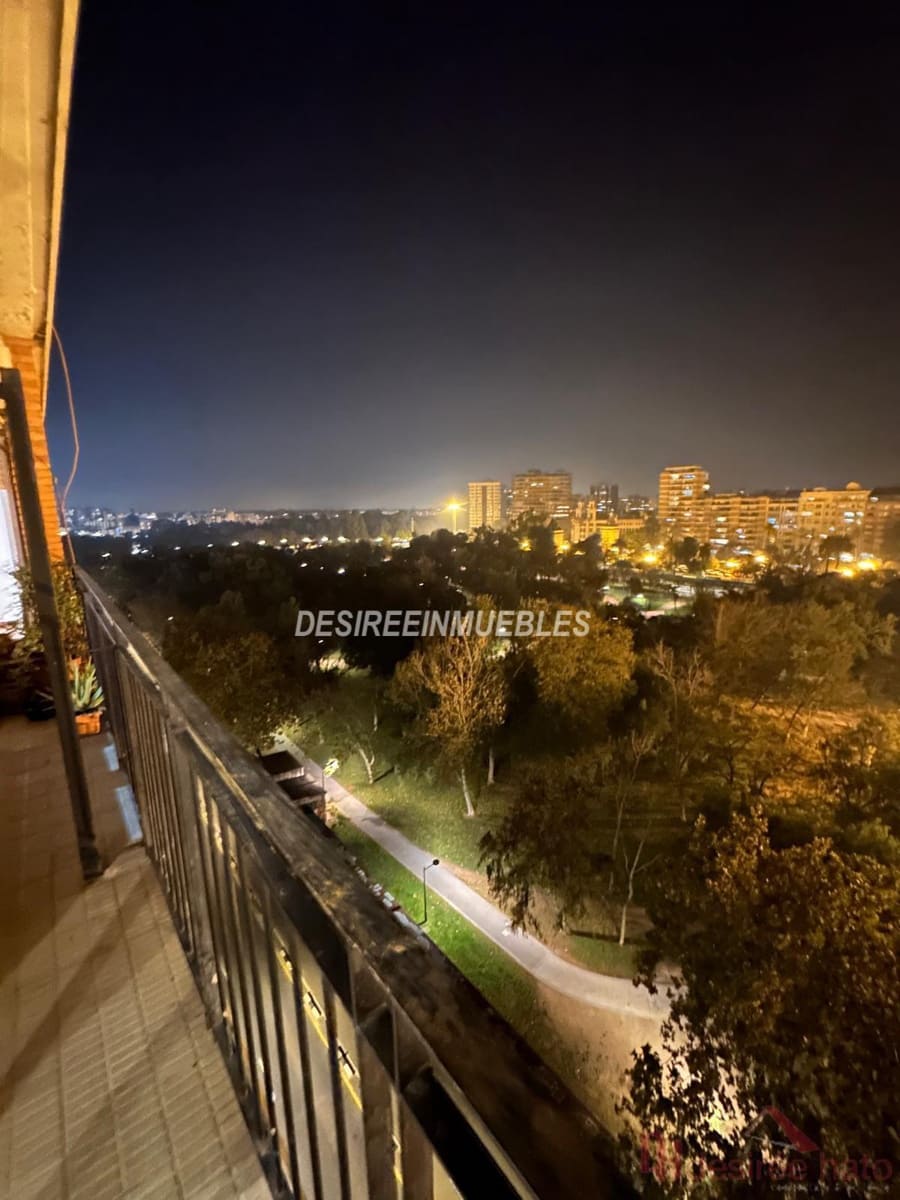 4 bedroom Flat for rent in Valencia city - € 2,800 (Ref: 9937325)