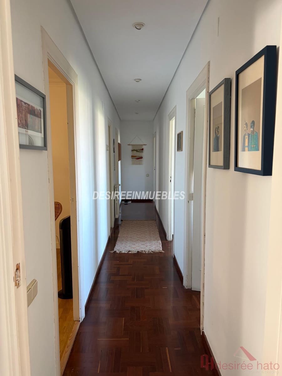 4 bedroom Flat for rent in Valencia city - € 2,800 (Ref: 9937325)