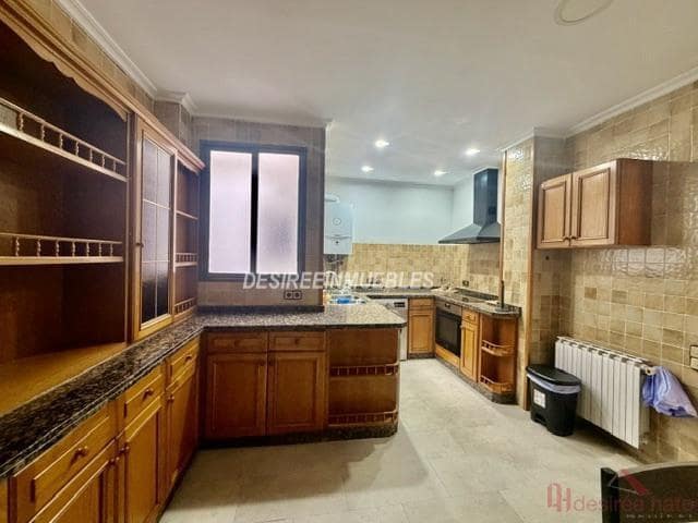 6 bedroom Flat for sale in Valencia city - € 890,000 (Ref: 9939142)