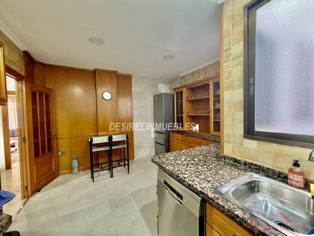 6 bedroom Flat for sale in Valencia city - € 890,000 (Ref: 9939142)