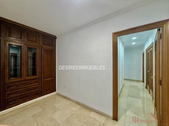 6 soverom Leilighet til leie i Valencia by - € 2 400 (Ref: 9948935)