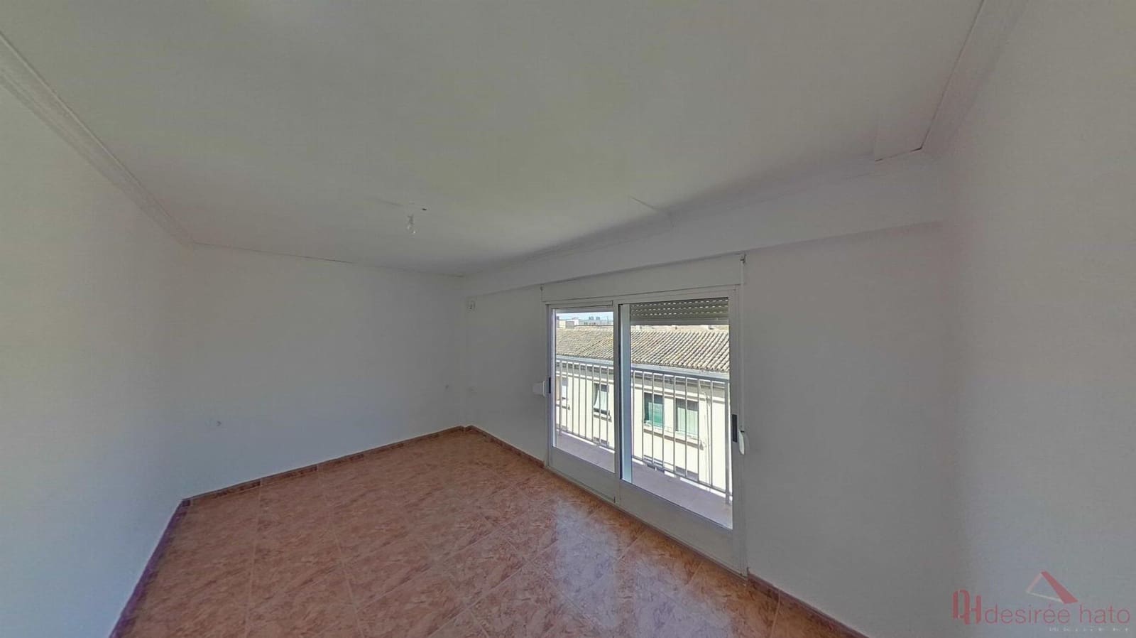 3 slaapkamer Flat te koop in Valencia stad - € 190.000 (Ref: 9952739)