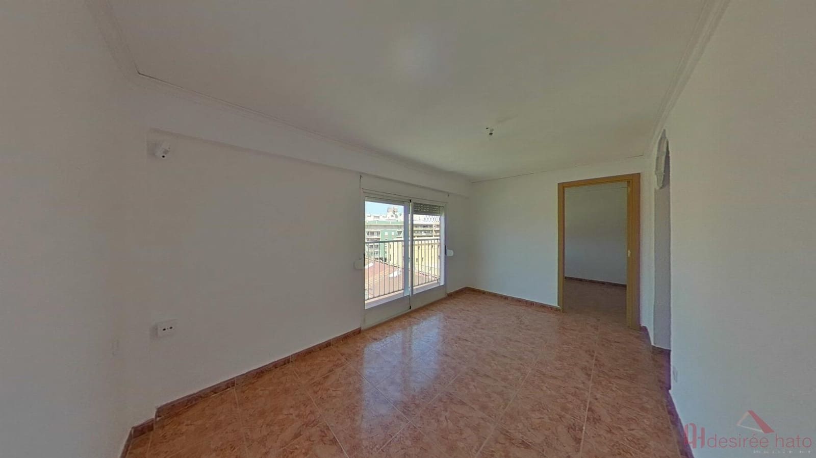 3 slaapkamer Flat te koop in Valencia stad - € 190.000 (Ref: 9952739)