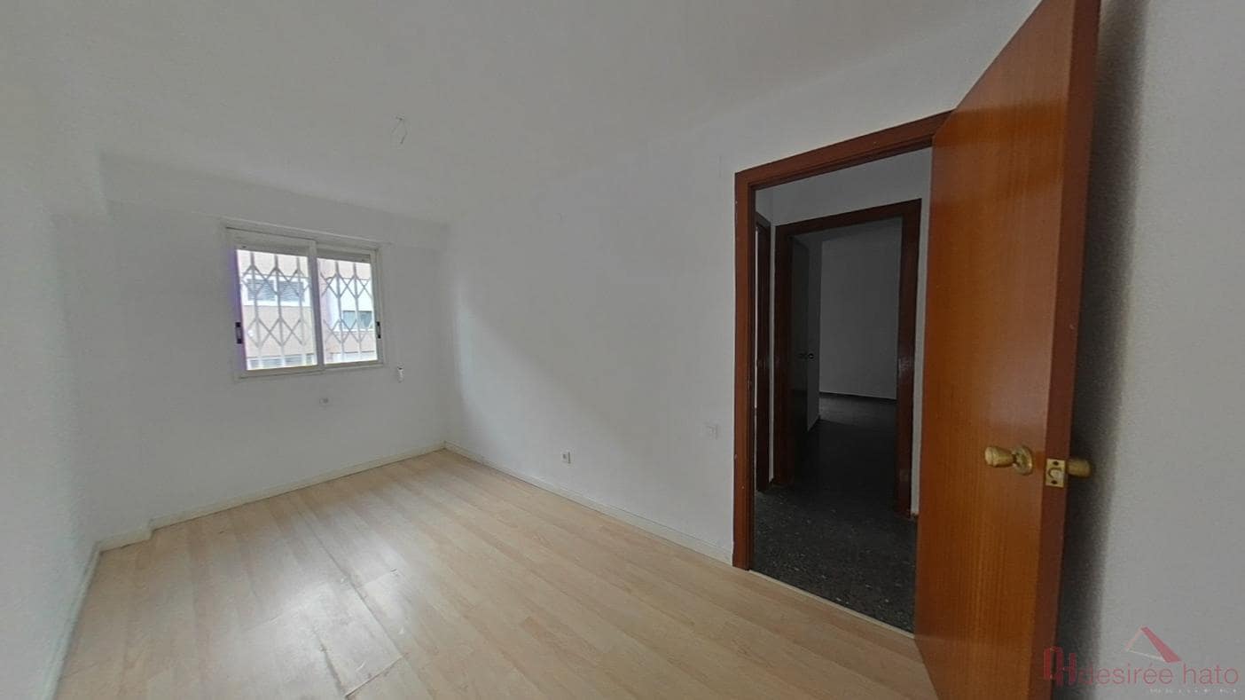3 slaapkamer Flat te koop in Valencia stad - € 259.000 (Ref: 9984031)