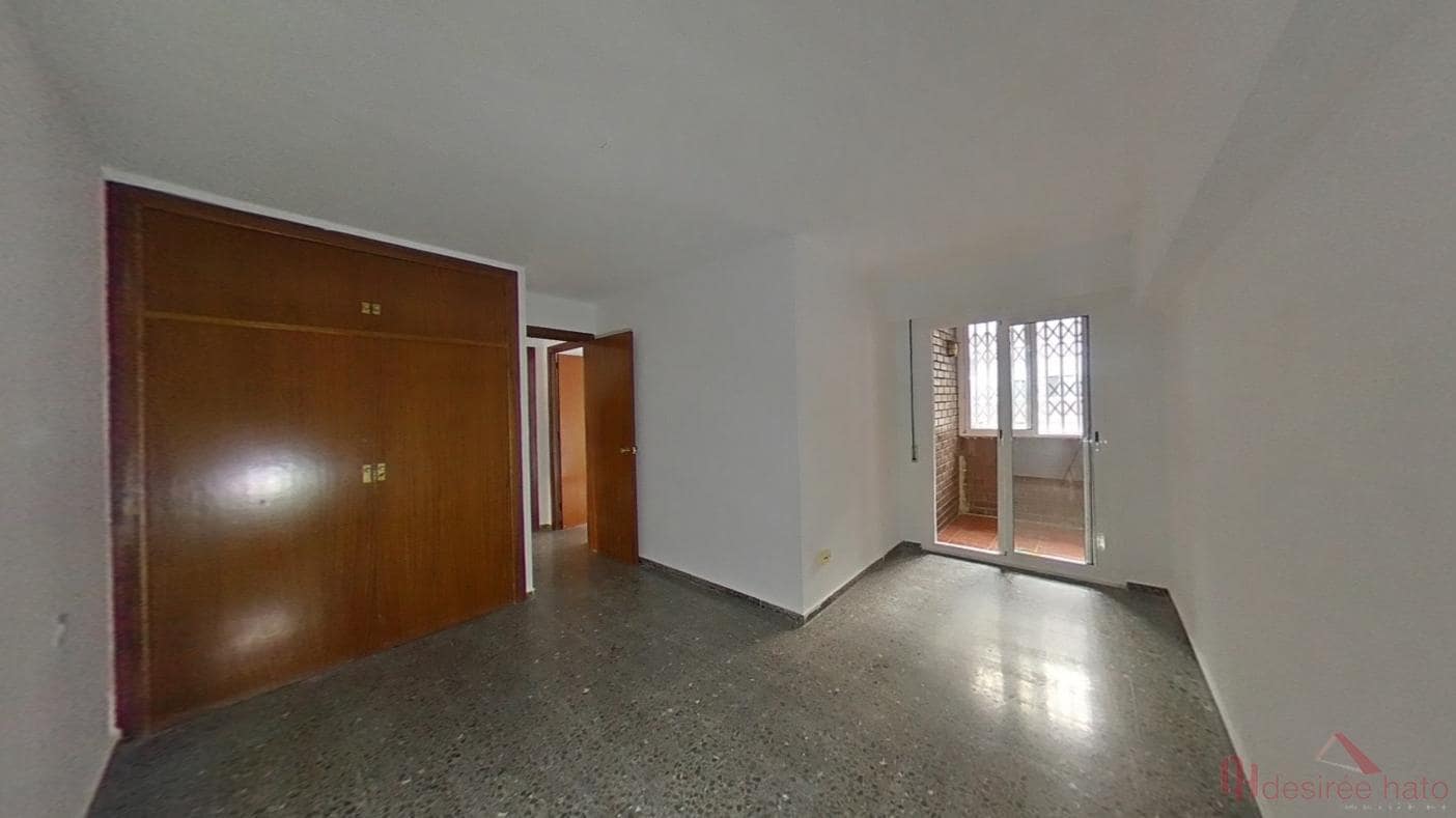 3 slaapkamer Flat te koop in Valencia stad - € 259.000 (Ref: 9984031)