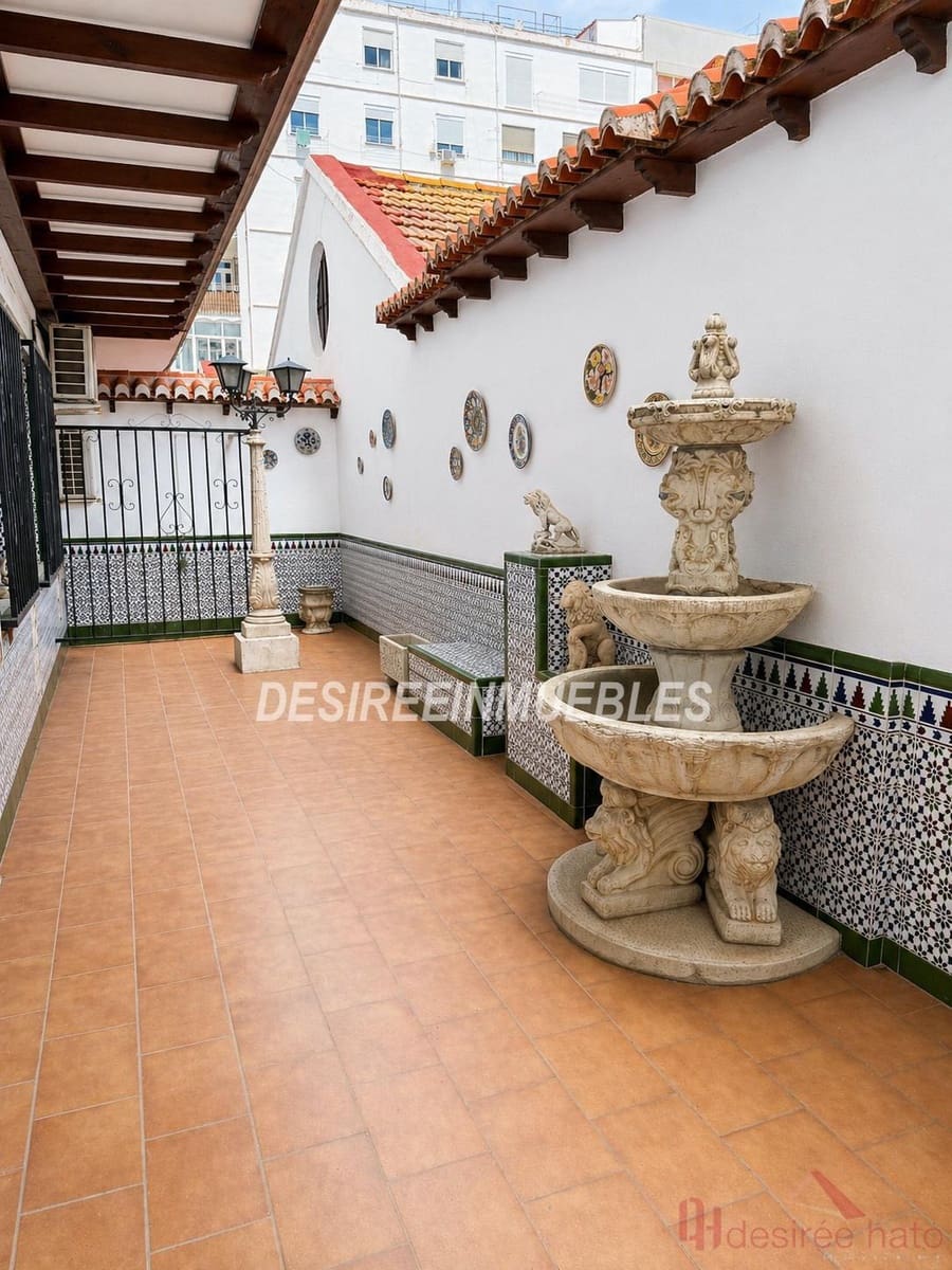 6 slaapkamer Kantoor te huur in Valencia stad - € 6.000 (Ref: 9993653)