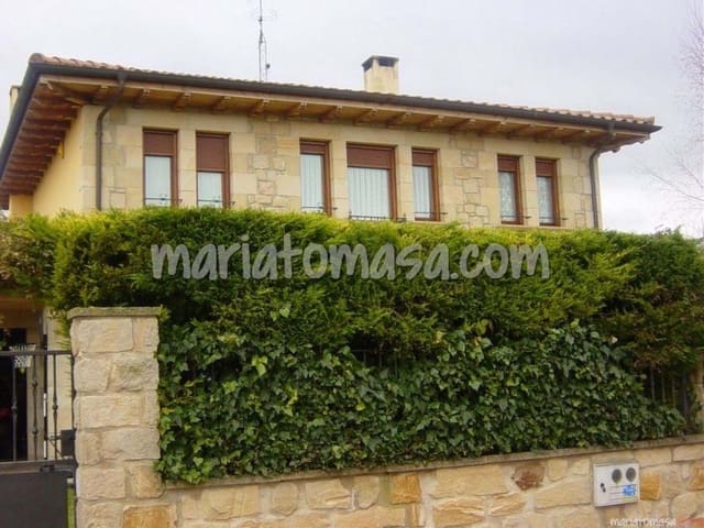 3 bedroom Villa for sale in Condado de Treviño with garage - € 450,000 (Ref: 7637822)