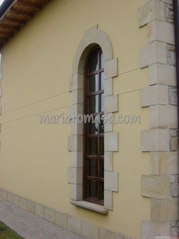 3 bedroom Villa for sale in Condado de Treviño with garage - € 450,000 (Ref: 7637822)