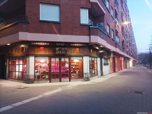 Commerciale in vendita in Vitoria-Gasteiz - 220.000 € (Rif: 8626237)