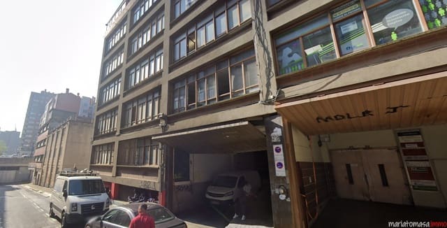 Comercial para venda em Bilbao com garagem - 212 000 € (Ref: 8835025)