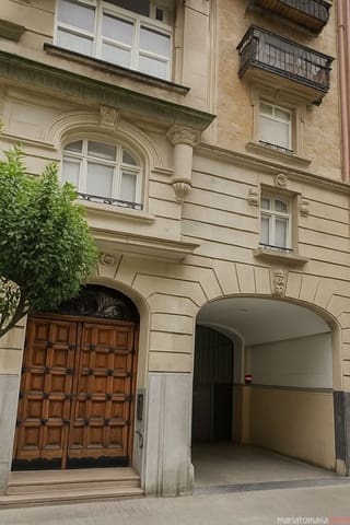 Garage til salg i Bilbao - € 55.000 (Ref: 9123921)