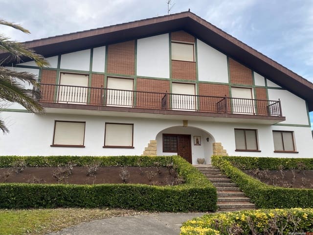 7 soveværelse Byhus til salg i Larrabetzu med swimmingpool garage - € 890.000 (Ref: 9136839)