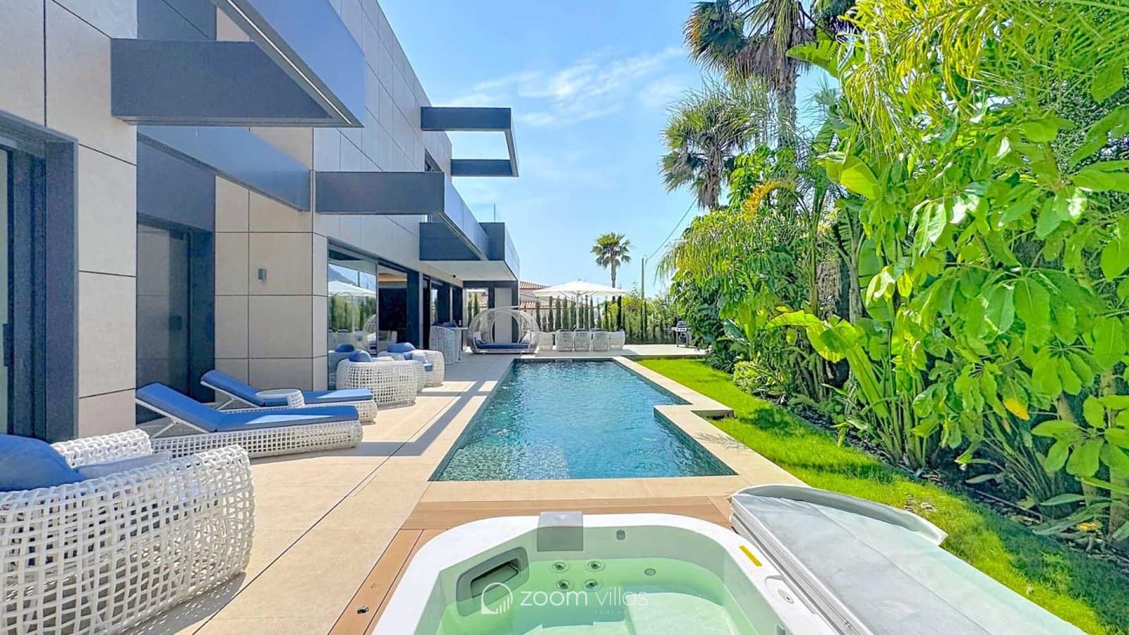 4 soveværelse Villa til salg i Calpe / Calp med swimmingpool garage - € 2.290.000 (Ref: 10006307)