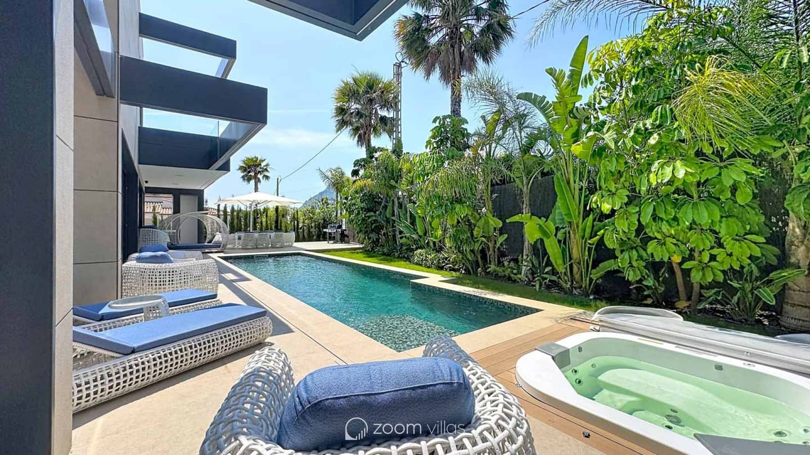 4 soveværelse Villa til salg i Calpe / Calp med swimmingpool garage - € 2.290.000 (Ref: 10006307)