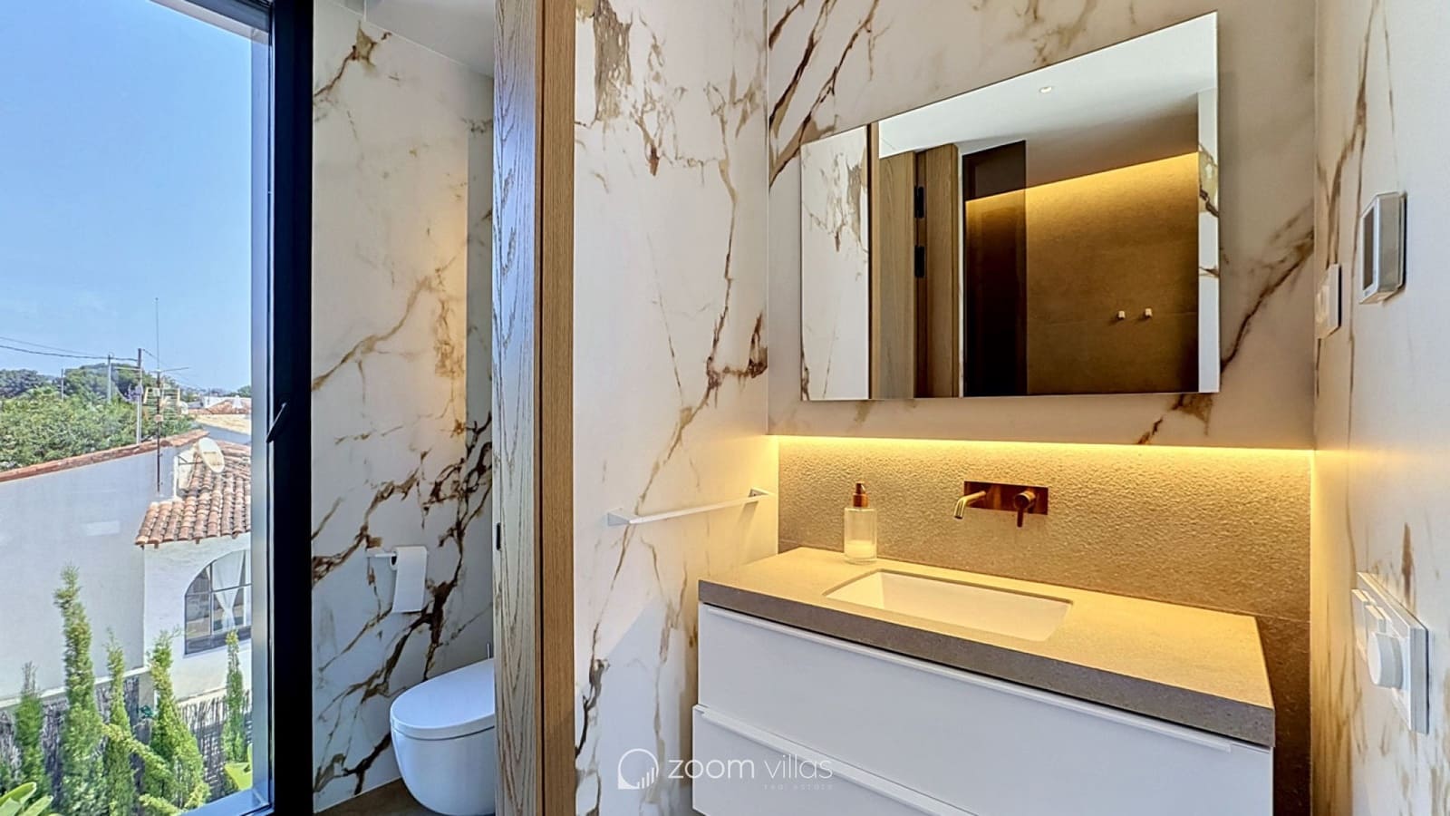 4 soveværelse Villa til salg i Calpe / Calp med swimmingpool garage - € 2.290.000 (Ref: 10006307)