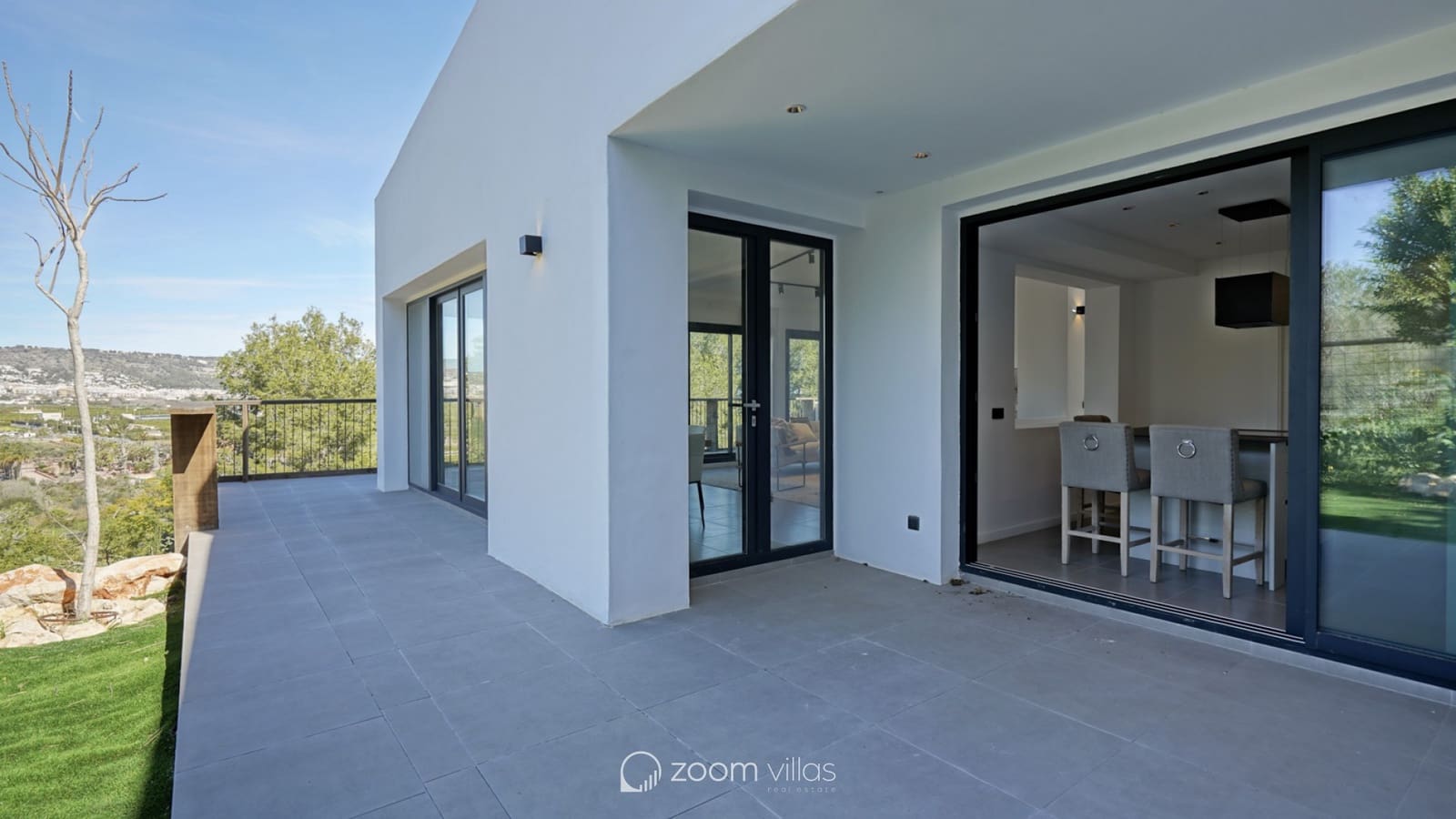 3 soveværelse Villa til salg i Javea / Xabia med swimmingpool - € 1.095.000 (Ref: 10006369)