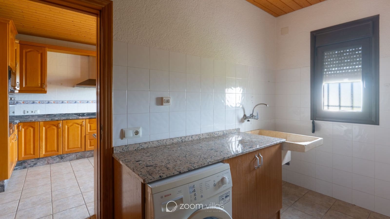 4 sypialnia Willa na sprzedaż w Benitachell / Benitatxell z basenem garażem - 1 240 000 € (Ref: 10006370)