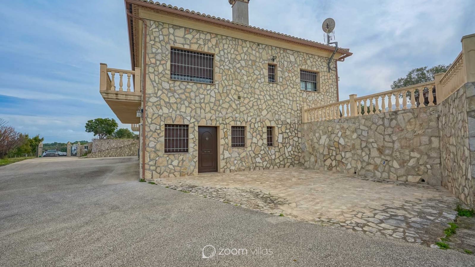 4 sypialnia Willa na sprzedaż w Benitachell / Benitatxell z basenem garażem - 1 240 000 € (Ref: 10006370)