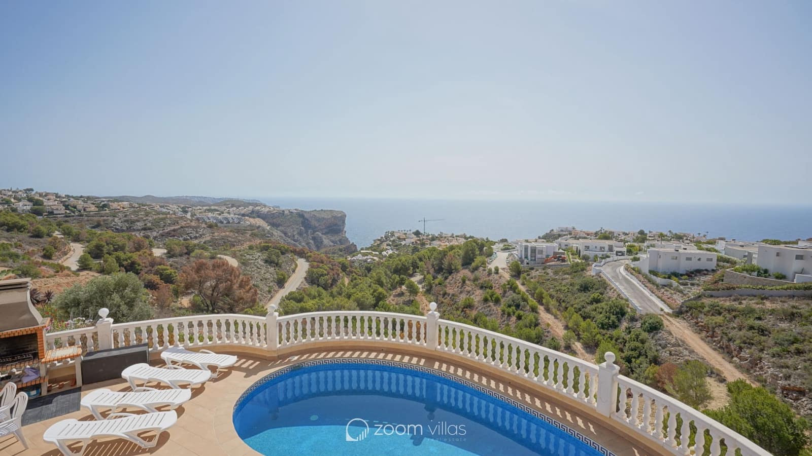 Chalet de 3 habitaciones en Cumbre del Sol en venta con piscina garaje - 715.000 € (Ref: 10006371)