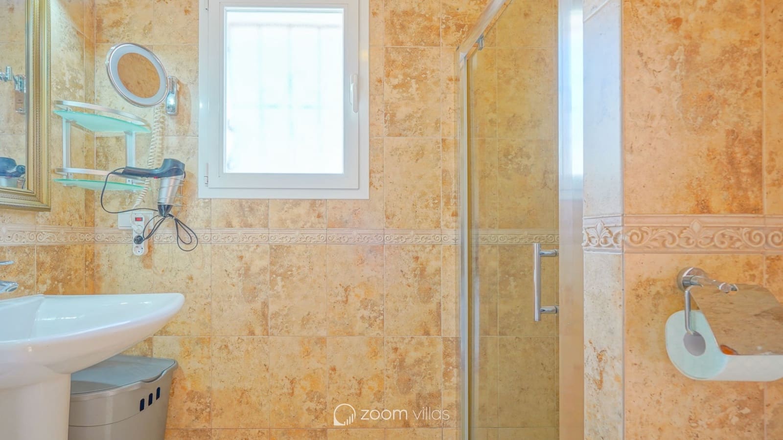Chalet de 3 habitaciones en Cumbre del Sol en venta con piscina garaje - 715.000 € (Ref: 10006371)