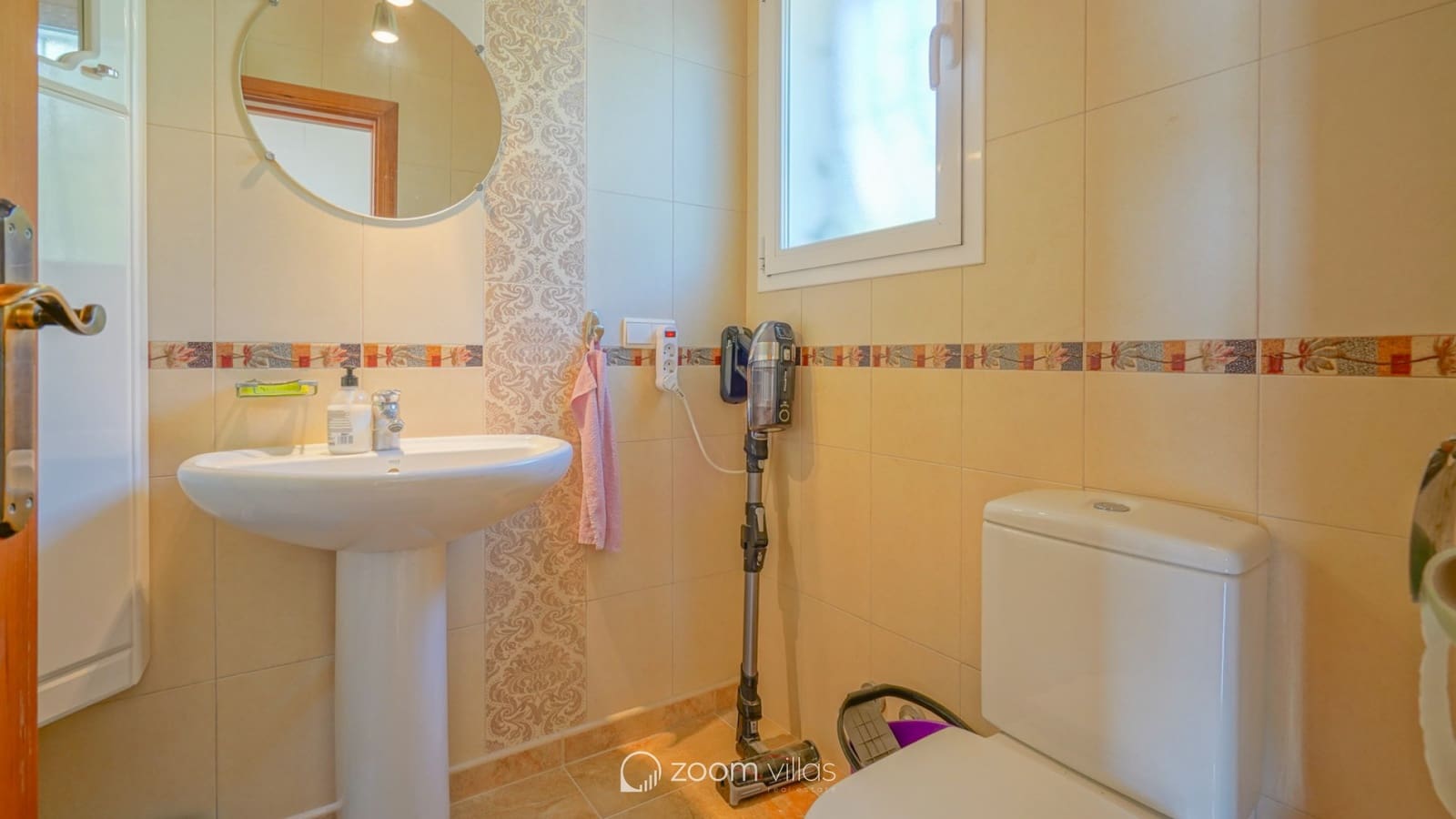 Chalet de 3 habitaciones en Cumbre del Sol en venta con piscina garaje - 715.000 € (Ref: 10006371)
