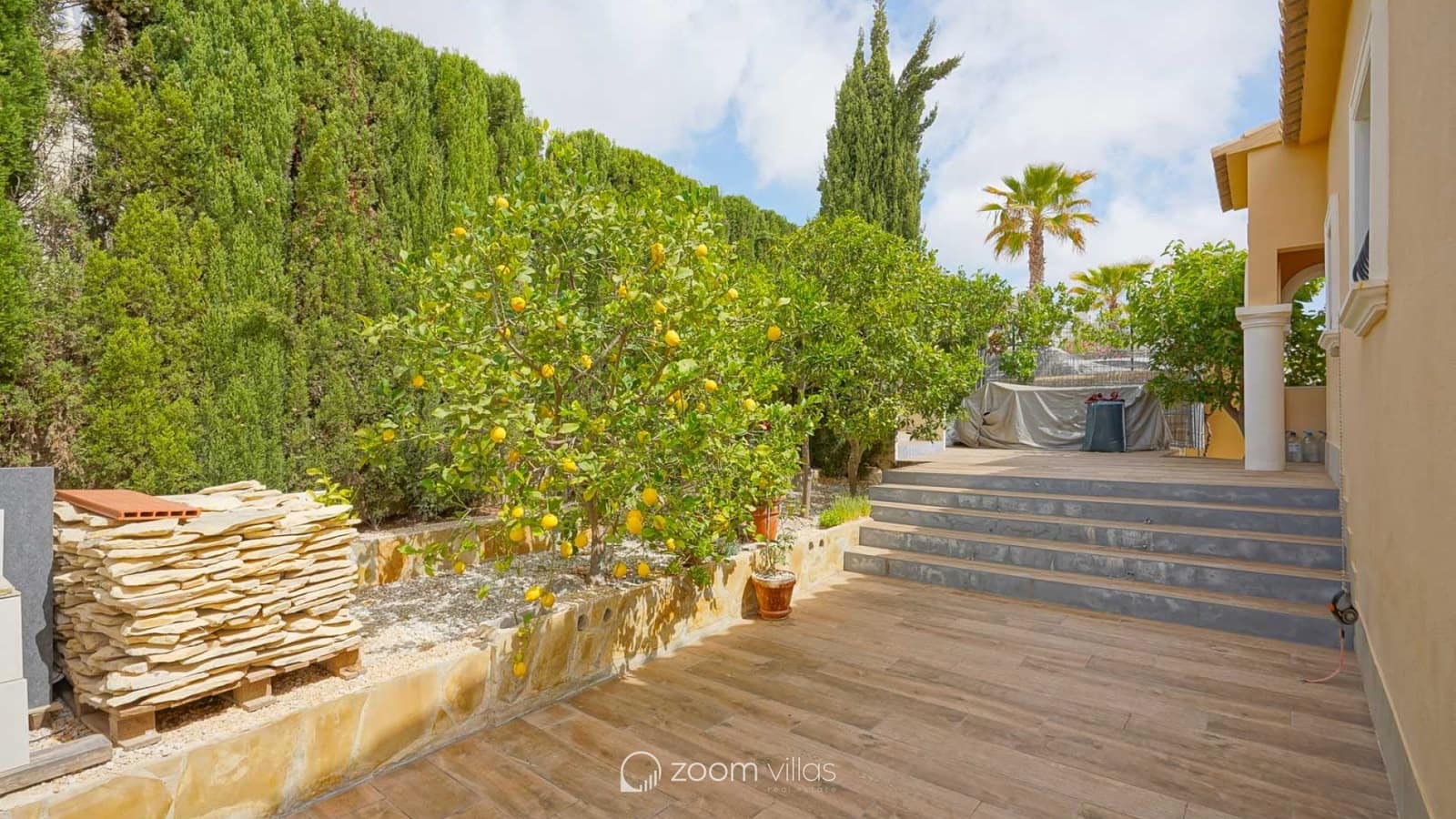 Chalet de 3 habitaciones en Cumbre del Sol en venta con piscina garaje - 715.000 € (Ref: 10006371)