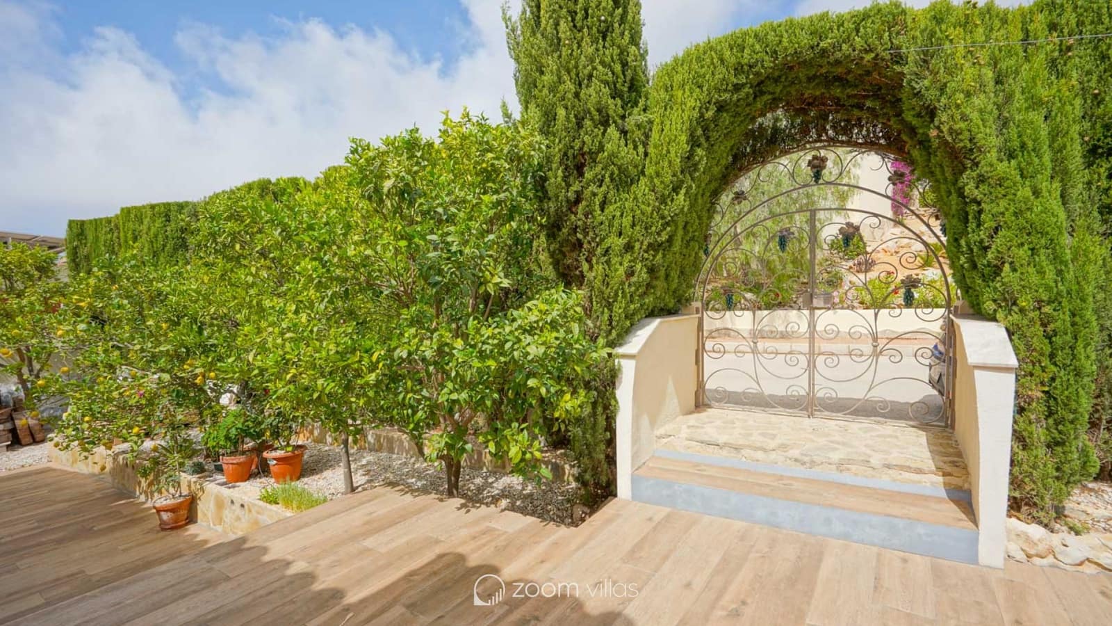 Chalet de 3 habitaciones en Cumbre del Sol en venta con piscina garaje - 715.000 € (Ref: 10006371)