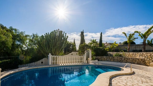 Chalet de 4 habitaciones en Moraira, Teulada-Moraira en venta con piscina garaje - 1.190.000 € (Ref: 10006824)