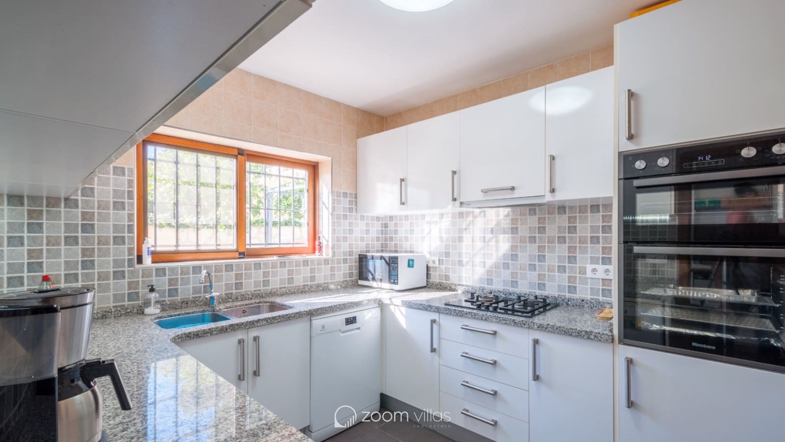 Chalet de 4 habitaciones en Moraira en venta con piscina garaje - 1.190.000 € (Ref: 10006824)