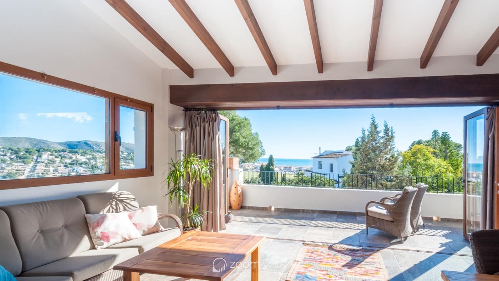 Chalet de 4 habitaciones en Moraira en venta con piscina garaje - 1.190.000 € (Ref: 10006824)