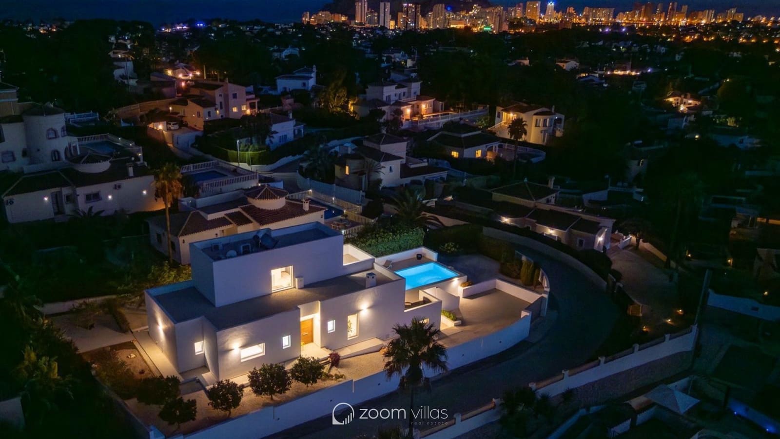 4 chambre Villa/Maison à vendre à Calpe / Calp avec piscine garage - 1 380 000 € (Ref: 10012298)