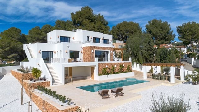 4 bedroom Villa for sale in Moraira, Teulada-Moraira with pool garage - € 2,275,000 (Ref: 10019562)