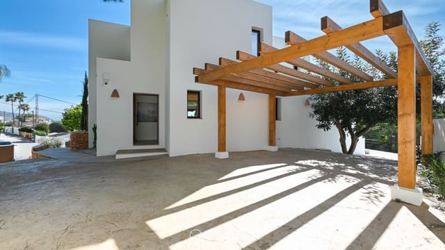 4 bedroom Villa for sale in Moraira, Teulada-Moraira with pool garage - € 2,275,000 (Ref: 10019562)