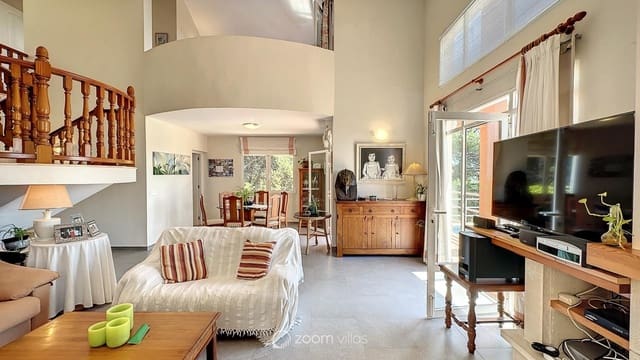 4 bedroom Villa for sale in Cumbre del Sol, Benitachell / Benitatxell with pool garage - € 750,000 (Ref: 10023568)